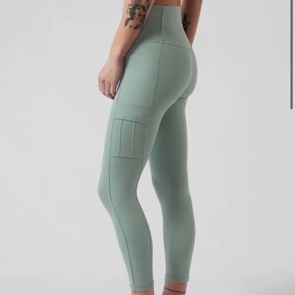 ATHLETA Minimalist Grey Salutation Cargo‎ 7/8 Tight Leggings Gym Workout Size XL - Picture 15 of 15